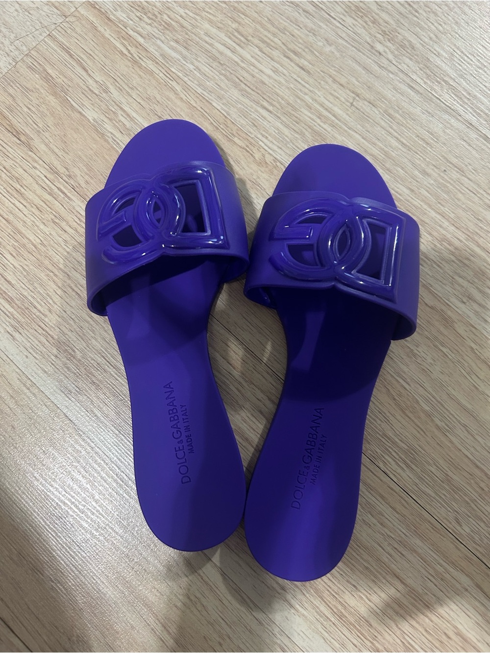 Dolce & Gabbana Vivid Purple Logo Slide Sandals